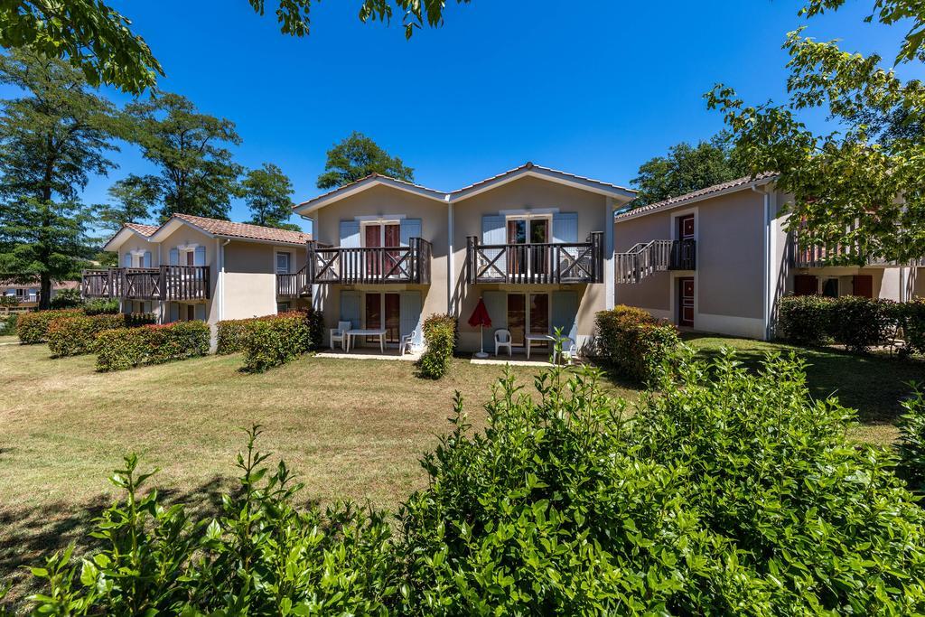 Vacanceole - Le Domaine Du Golf D'Albret Barbaste Exteriör bild