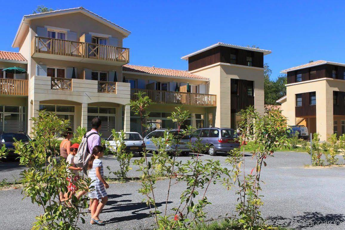 Vacanceole - Le Domaine Du Golf D'Albret Barbaste Exteriör bild
