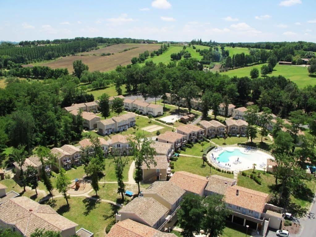 Vacanceole - Le Domaine Du Golf D'Albret Barbaste Exteriör bild